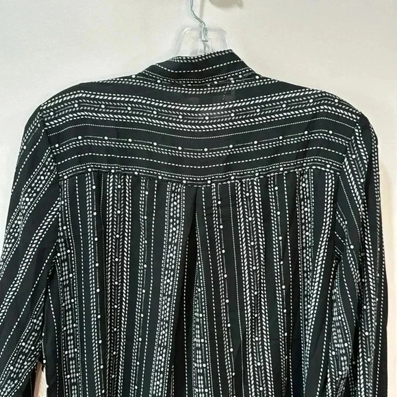 No Frills Tie Collar Black and White Blouse - Size M - Picture 9 of 13